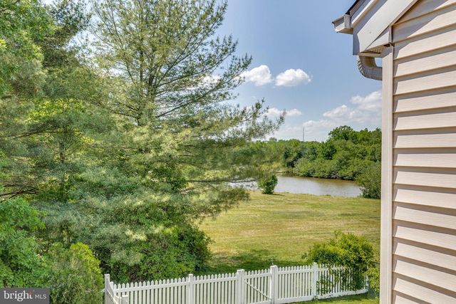 255 BURNAMWOOD DR, Mount Laurel, NJ 08054