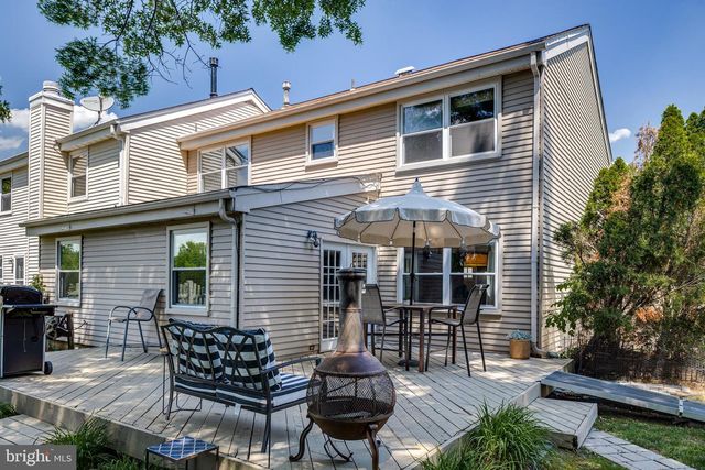 255 BURNAMWOOD DR, Mount Laurel, NJ 08054