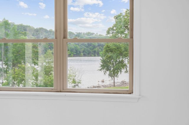 26237 Twin Rivers Drive, Shell Knob, MO 65747