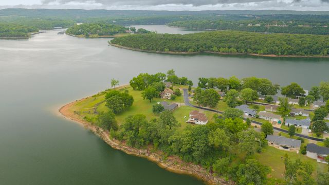 26237 Twin Rivers Drive, Shell Knob, MO 65747