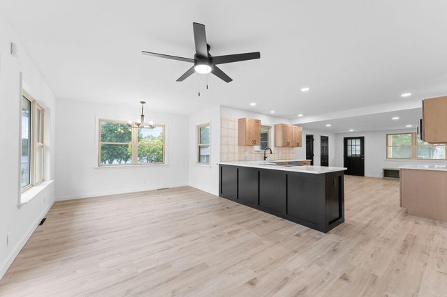 26237 Twin Rivers Drive, Shell Knob, MO 65747