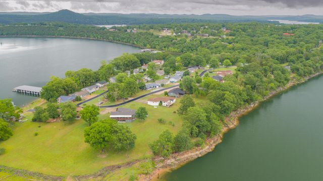 26237 Twin Rivers Drive, Shell Knob, MO 65747