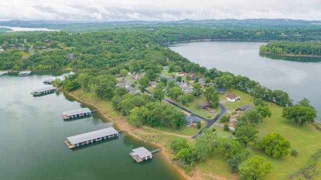 26237 Twin Rivers Drive, Shell Knob, MO 65747