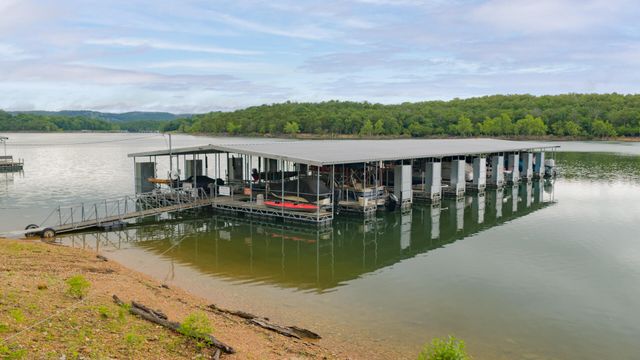 26237 Twin Rivers Drive, Shell Knob, MO 65747