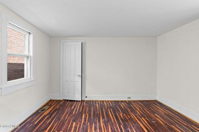 1552 3rd Avenue, Watervliet, NY 12189