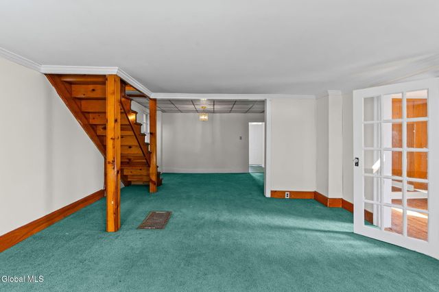 1552 3rd Avenue, Watervliet, NY 12189