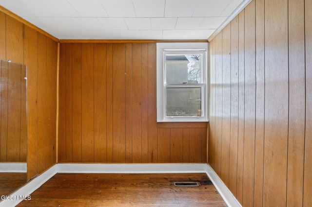 1552 3rd Avenue, Watervliet, NY 12189