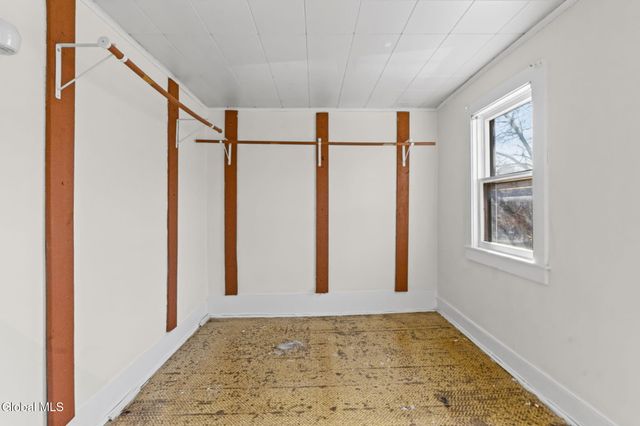 1552 3rd Avenue, Watervliet, NY 12189