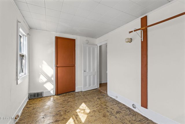 1552 3rd Avenue, Watervliet, NY 12189