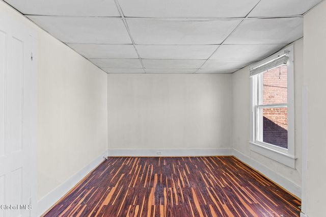 1552 3rd Avenue, Watervliet, NY 12189