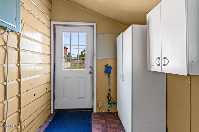 1552 3rd Avenue, Watervliet, NY 12189