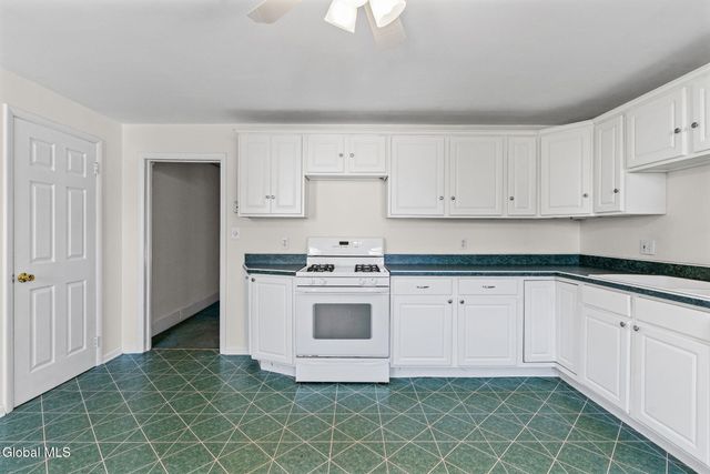 1552 3rd Avenue, Watervliet, NY 12189