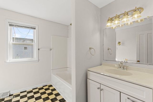 1552 3rd Avenue, Watervliet, NY 12189