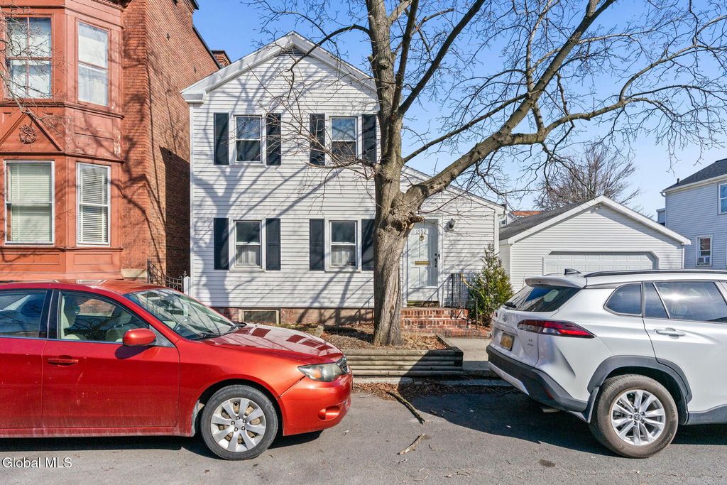 1552 3rd Avenue, Watervliet, NY 12189