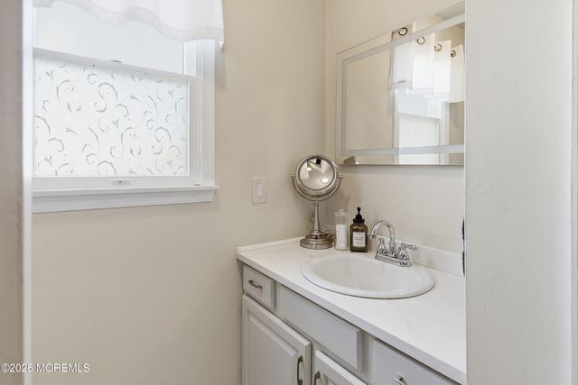 606 Bay Avenue 3, Point Pleasant Beach, NJ 08742