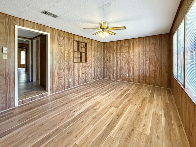 430 W Water Street, Jasper, TX 75951