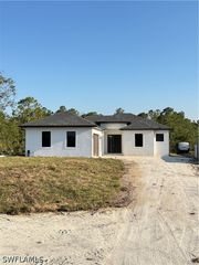 3538 29th AVE NE, Naples, FL 34120