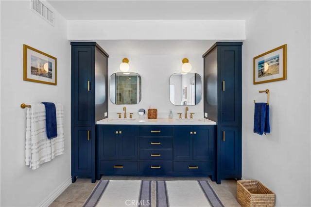 227 Culper Court, Hermosa Beach, CA 90254