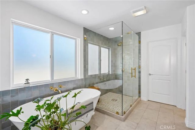 227 Culper Court, Hermosa Beach, CA 90254