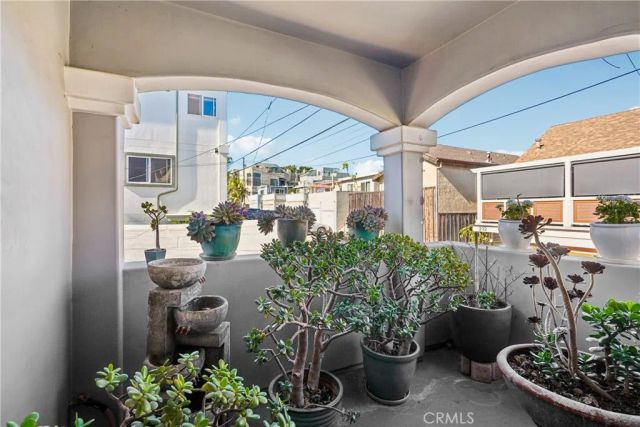 227 Culper Court, Hermosa Beach, CA 90254
