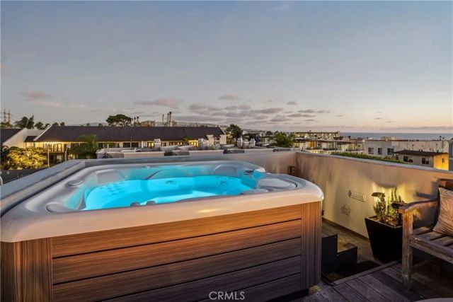 227 Culper Court, Hermosa Beach, CA 90254