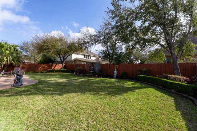 1011 Wyndham Way, Sugar Land, TX 77479