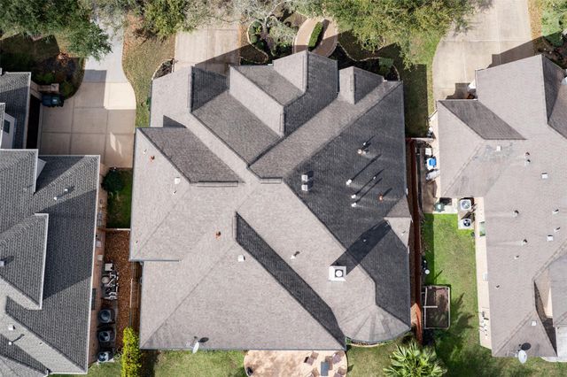 1011 Wyndham Way, Sugar Land, TX 77479