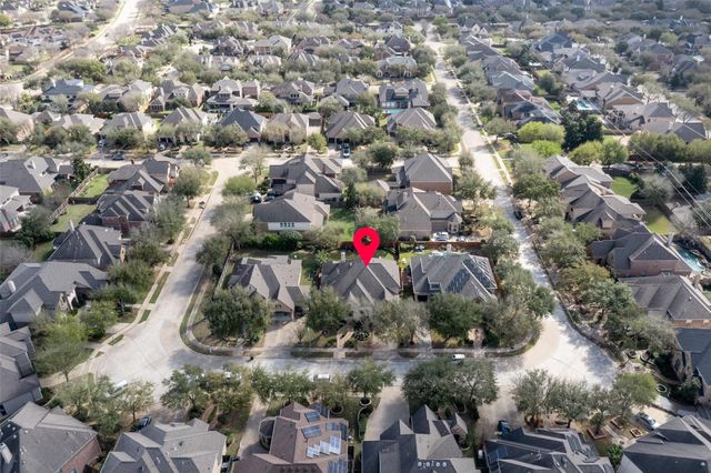 1011 Wyndham Way, Sugar Land, TX 77479