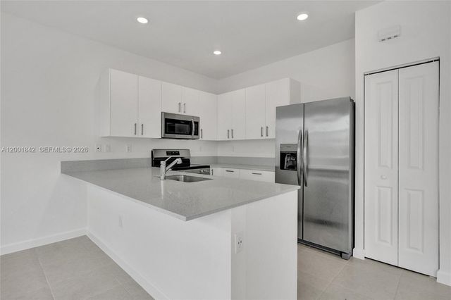 732 SE 13th Court 732, Homestead, FL 33034