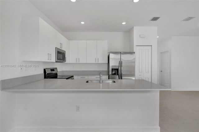 732 SE 13th Court 732, Homestead, FL 33034