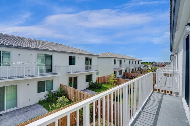 732 SE 13th Court 732, Homestead, FL 33034