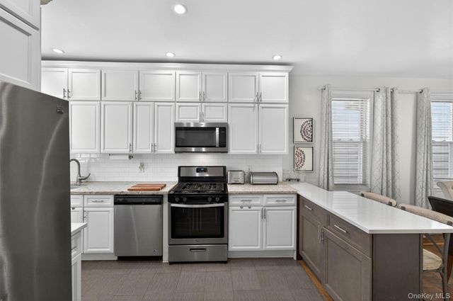 2919 Wellman Avenue, Bronx, NY 10461
