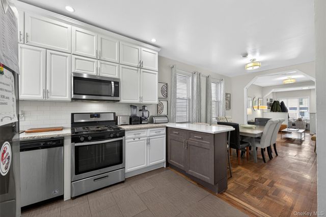 2919 Wellman Avenue, Bronx, NY 10461
