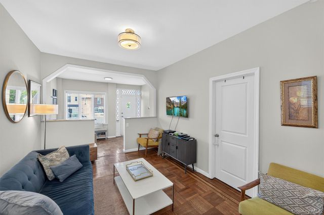 2919 Wellman Avenue, Bronx, NY 10461
