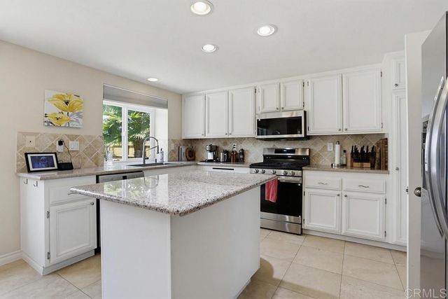 377 Moonstone Bay Drive, Oceanside, CA 92057