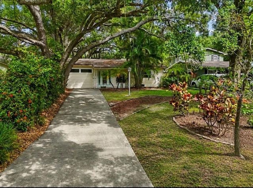 930 MONTROSE BOULEVARD N, St Petersburg, FL 33703