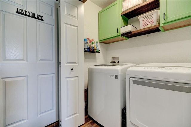 406 3rd Street SE, Bondurant, IA 50035