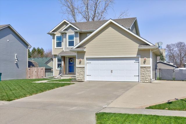 406 3rd Street SE, Bondurant, IA 50035