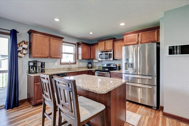 406 3rd Street SE, Bondurant, IA 50035