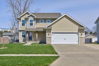 406 3rd Street SE, Bondurant, IA 50035
