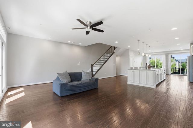 22353 TRAILVIEW CROSSING TER, Ashburn, VA 20148