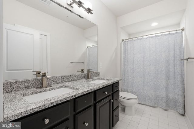 22353 TRAILVIEW CROSSING TER, Ashburn, VA 20148