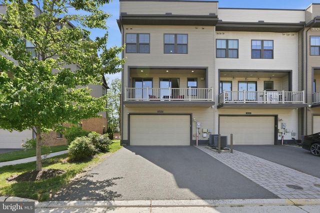 22353 TRAILVIEW CROSSING TER, Ashburn, VA 20148