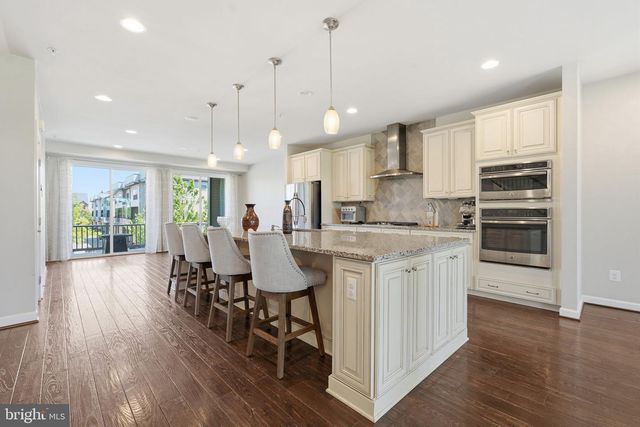 22353 TRAILVIEW CROSSING TER, Ashburn, VA 20148