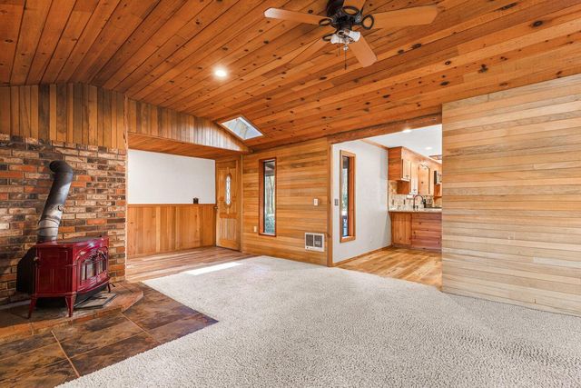 1956 E Fork Road, Williams, OR 97544