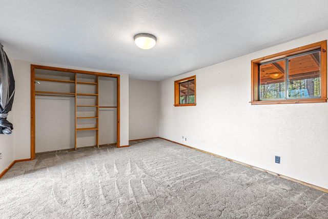 1956 E Fork Road, Williams, OR 97544