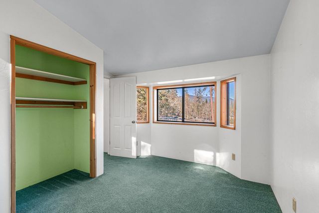 1956 E Fork Road, Williams, OR 97544