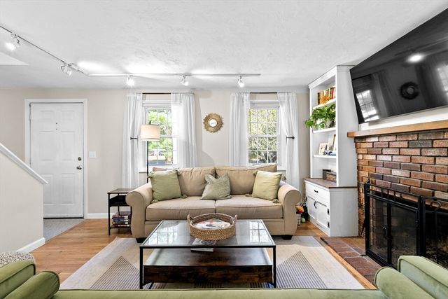 66 Maureen Way, Plymouth, MA 02360