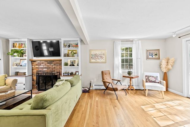 66 Maureen Way, Plymouth, MA 02360