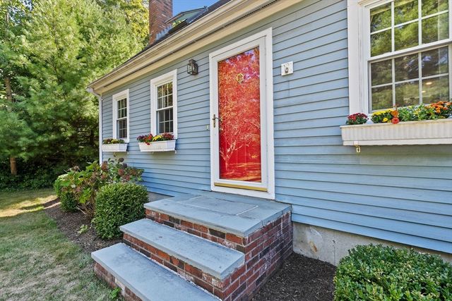 66 Maureen Way, Plymouth, MA 02360